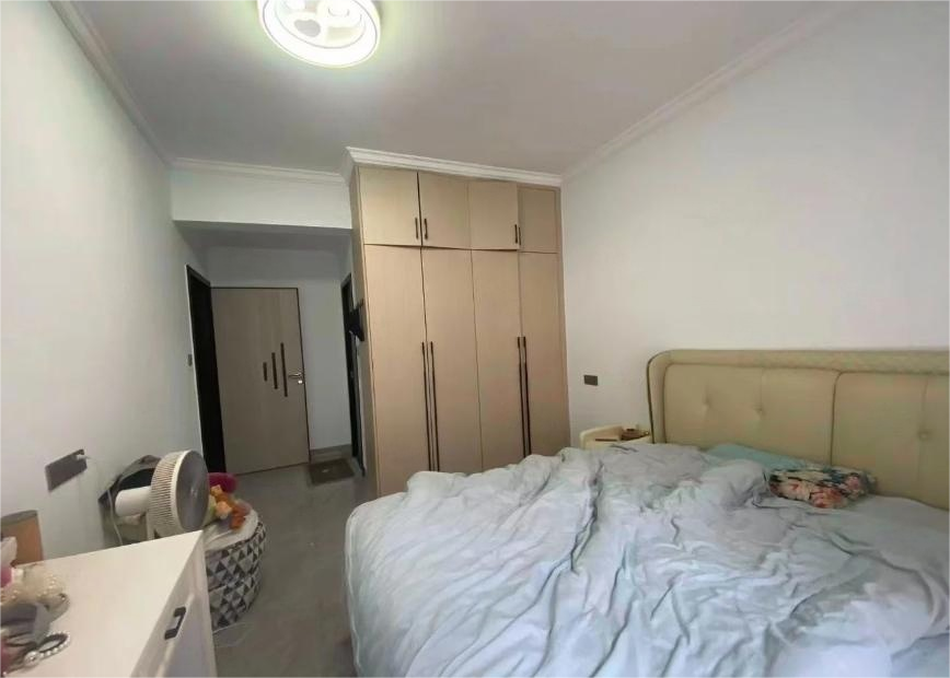 城市花园 精装南北对流3房 业主 30万 中间楼层 城市花园 精装南北对流3房 业主 30万 中间楼层