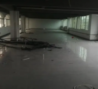 出租英德市桃原综合大厦第5层