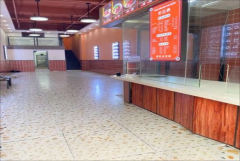 旺铺精装修市商业中心顺盈商圈门口有停车位方便出入