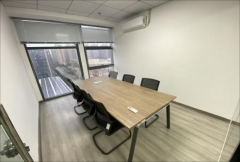 配套齐全拎包办公 全景落地窗 单边位采光充足